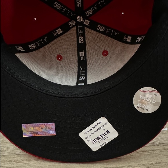 New Era 59Fifty Philadelphia Phillies World Series 2022 Fitted Hat Red Men’s 7 - Picture 6 of 6